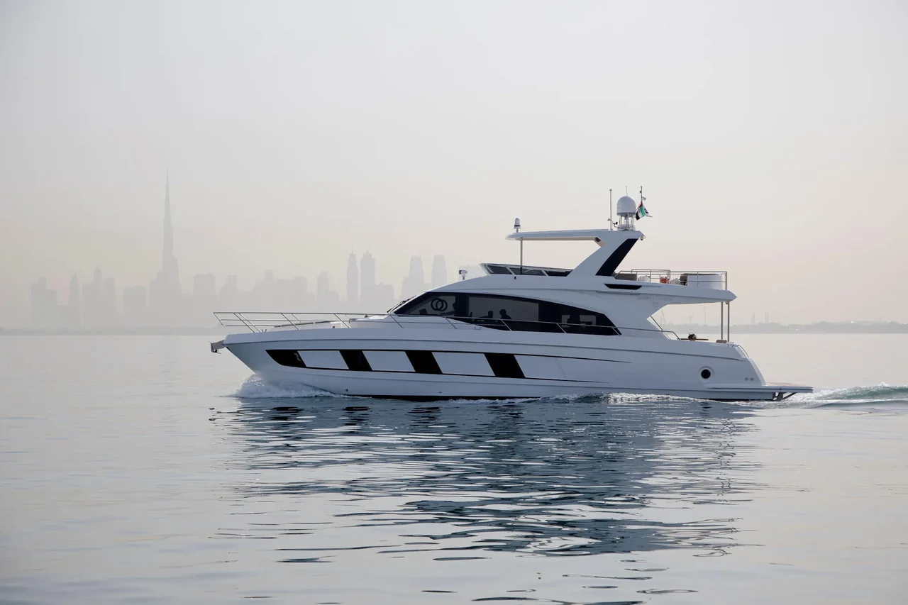 Exterior view of Alia 62