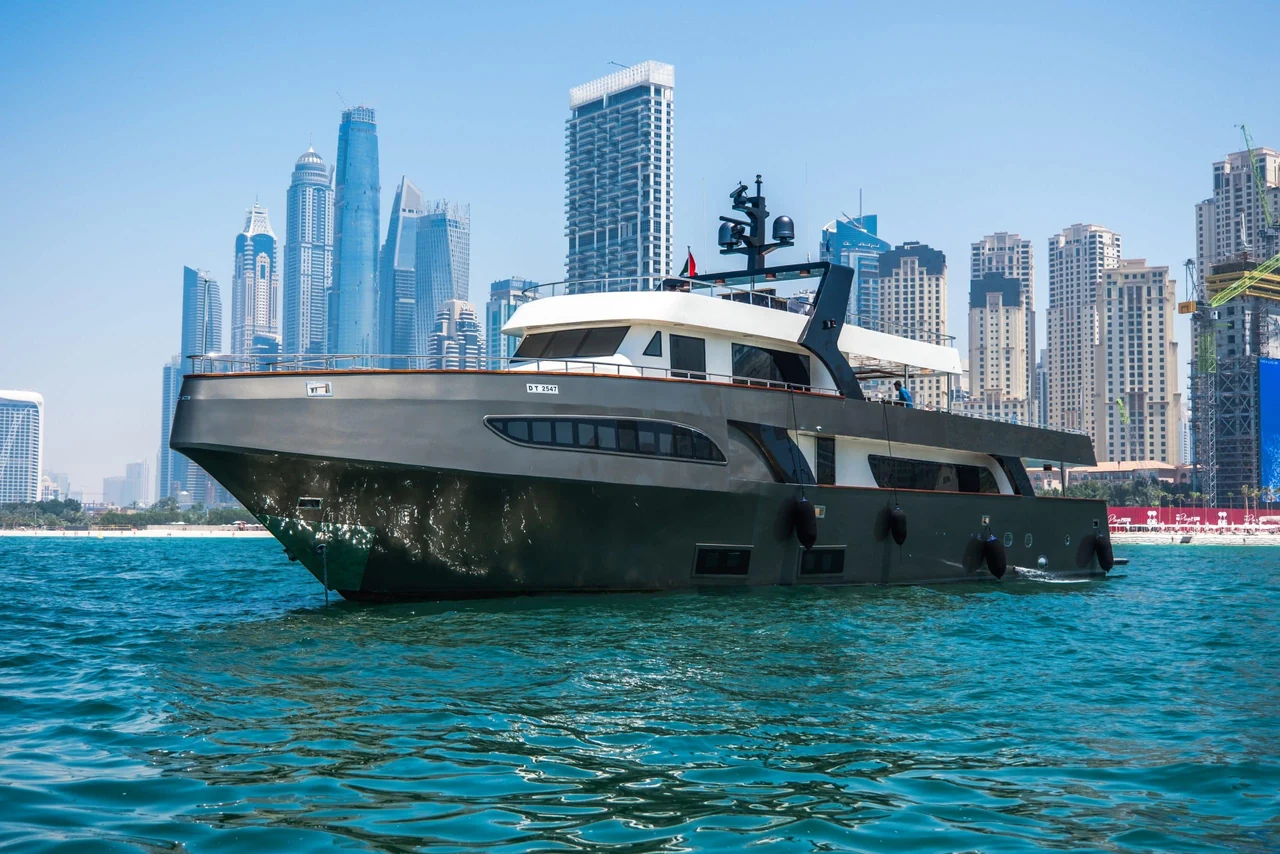 Sapphire 150 viewed from the bow with Dubai towers behind